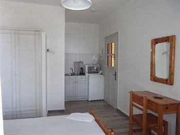 Rising Sun & 2* Benitses (Corfu)