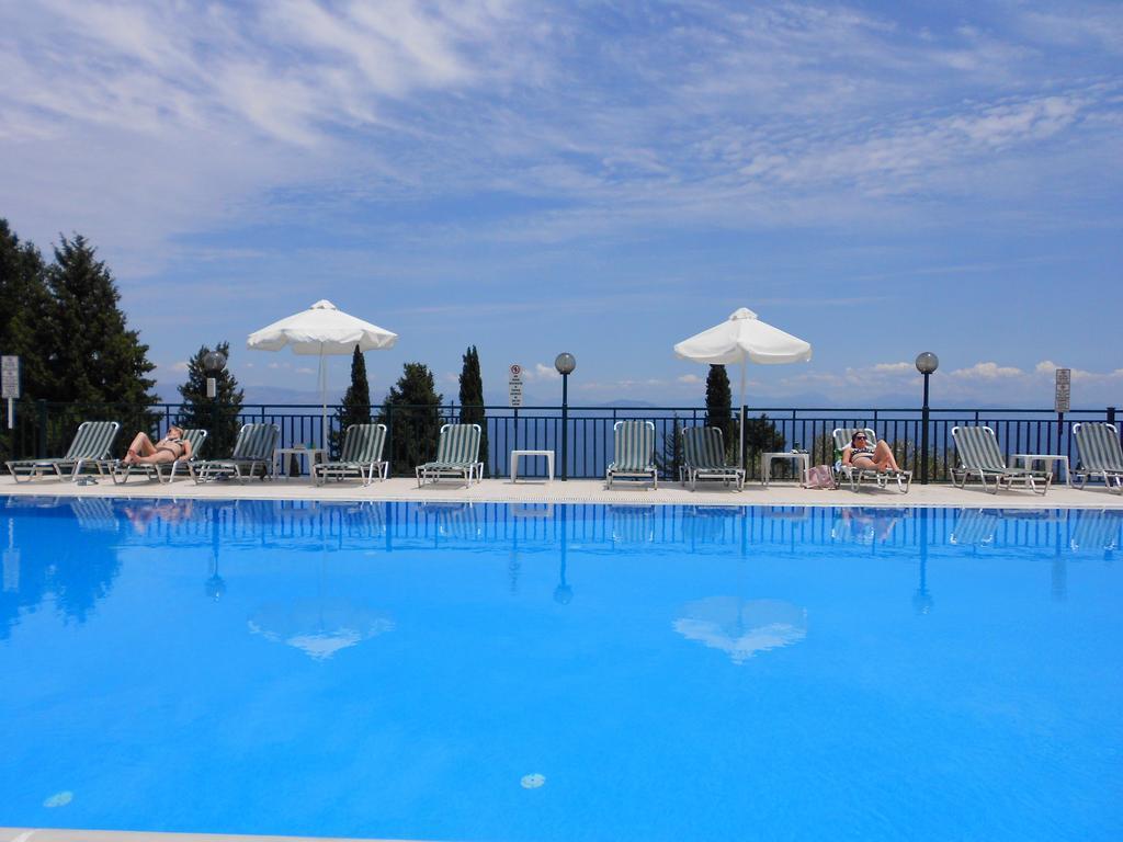 Appart hôtel Rising Sun & Benitses (Corfu)
